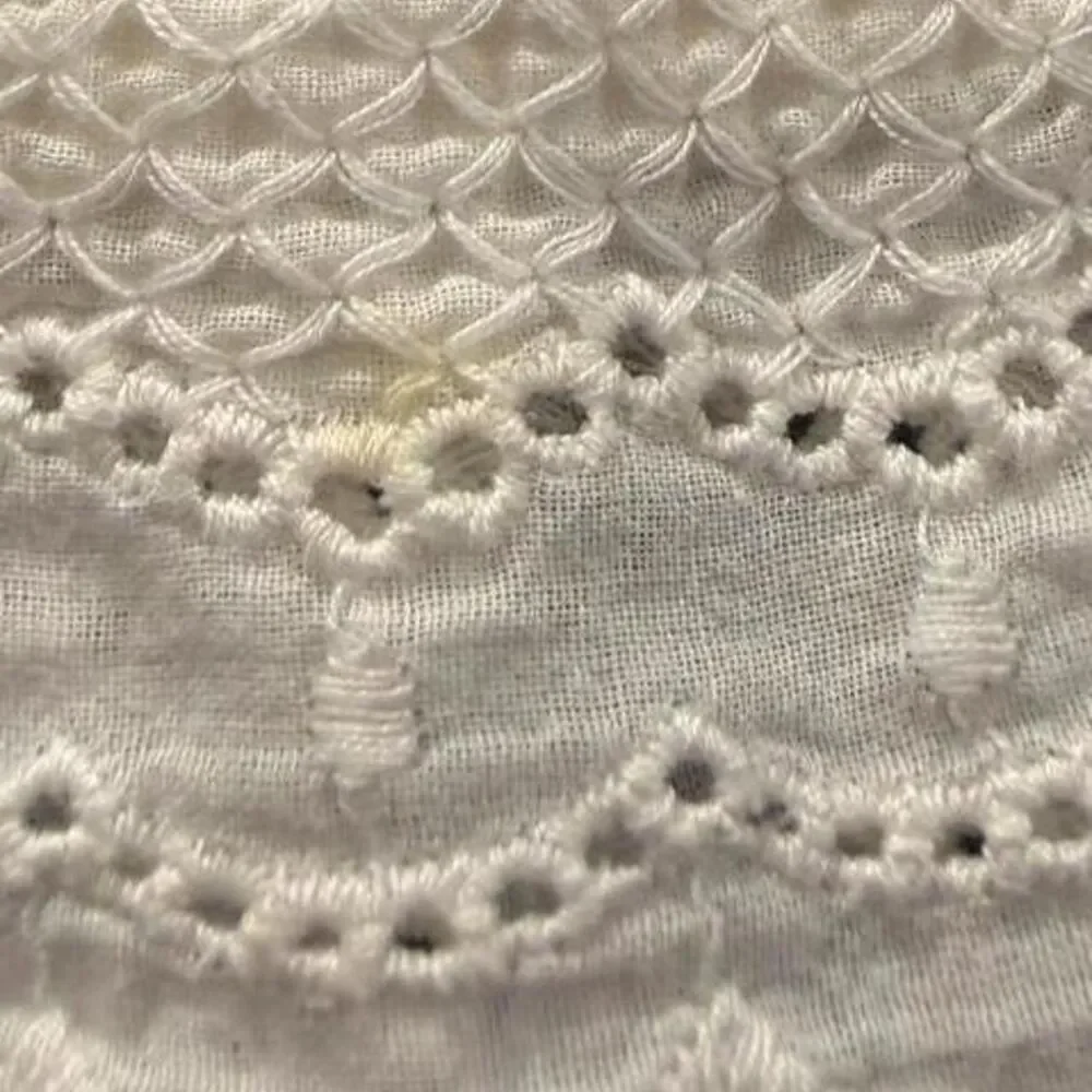 Old Navy Women's White and Cream Skirt